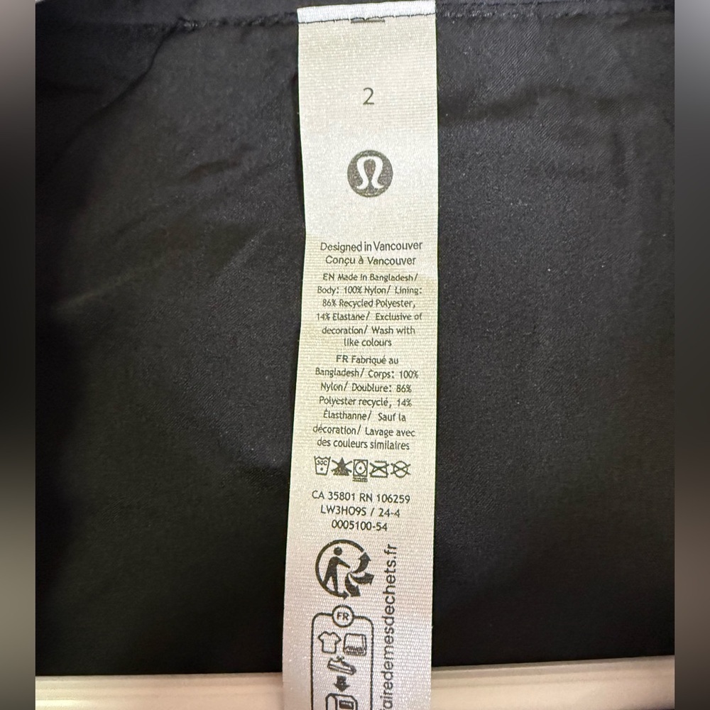 Lululemon License to Train Lightweight Jacket, NWT, Black & White - Picture 12 of 14
